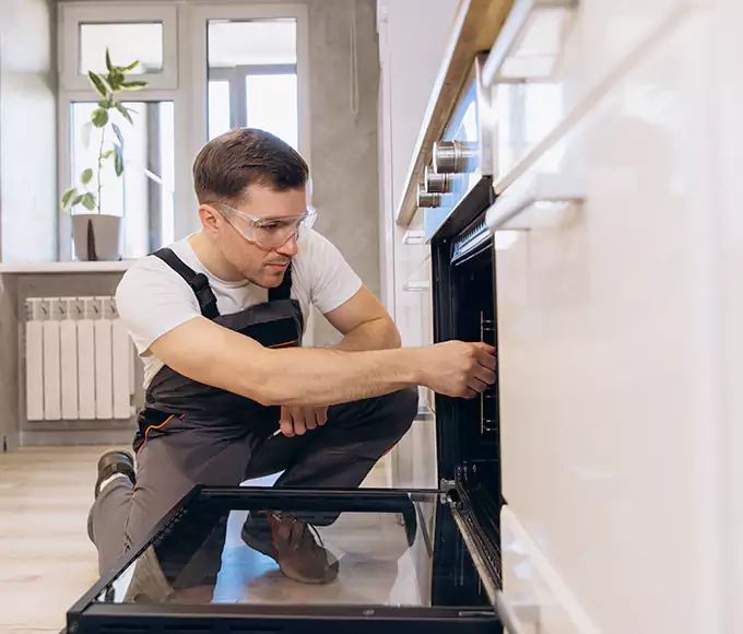 Why Norwalk Bakers Rely on Norwalk Appliance Pro for Every Electric Oven Fix?